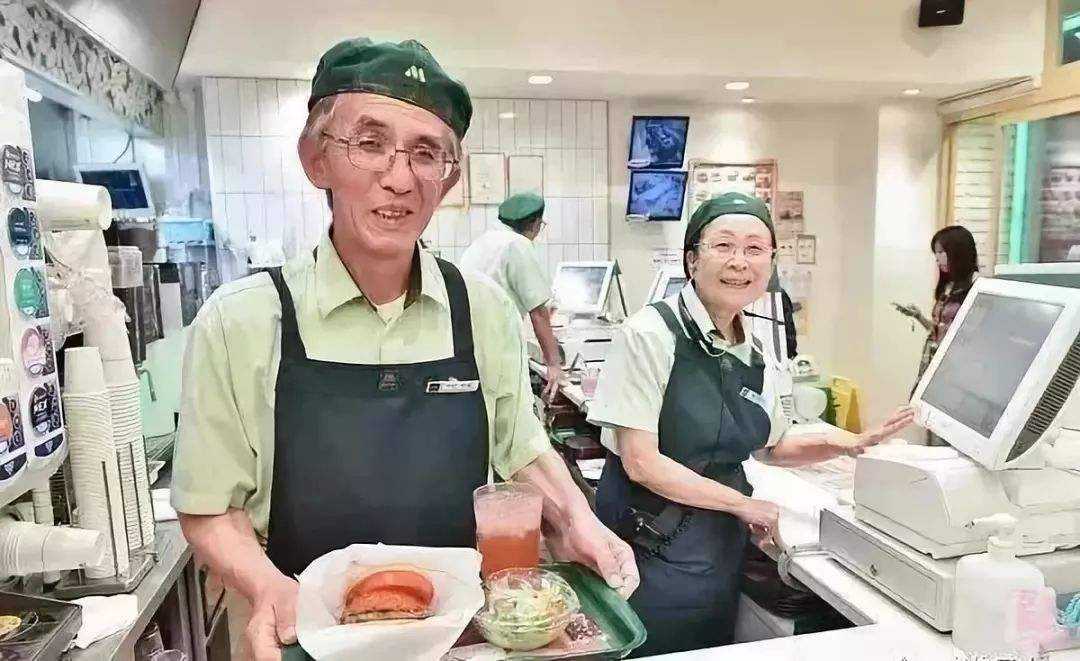 日本泡沫破灭损失了多少资产,日本泡沫经济破碎后的民众