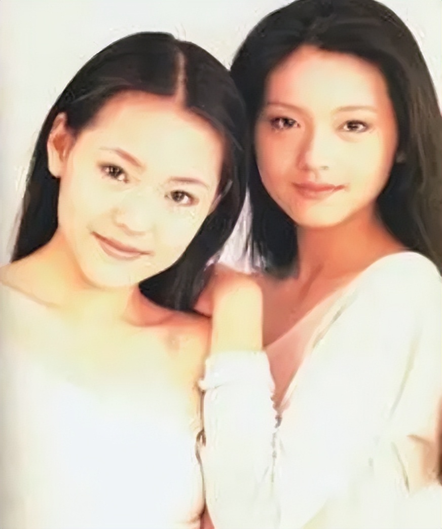 大s与外国人吻戏视频,大s三重奏恩爱