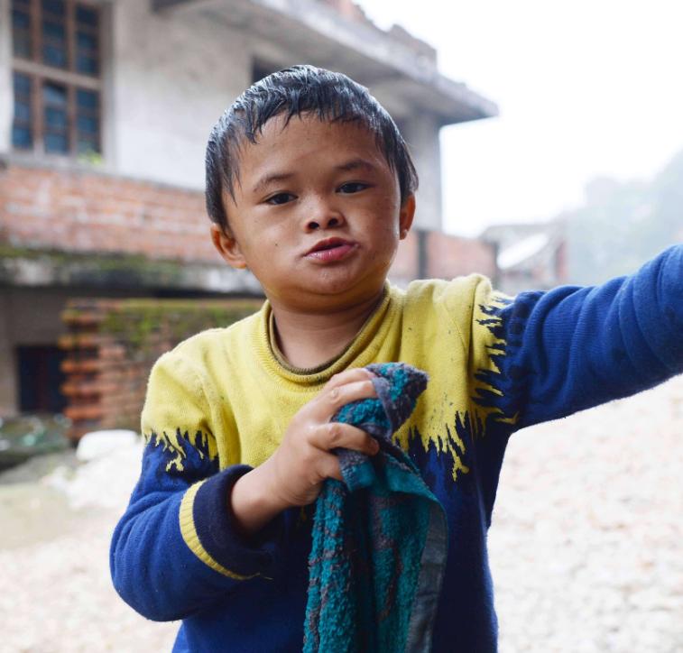 小马云因为表哥走红,小马云被表哥说的视频