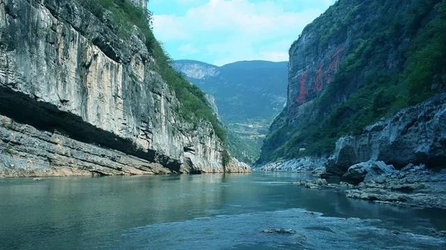 揭秘茅台镇酱酒热背后的秘密