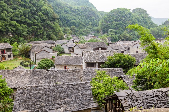 民族特色文化的发展趋势,56个民族里面文化最齐全的有哪些