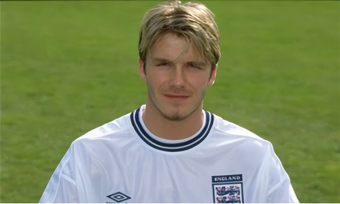 足坛十大帅哥卡卡,世界足坛50大球星排名