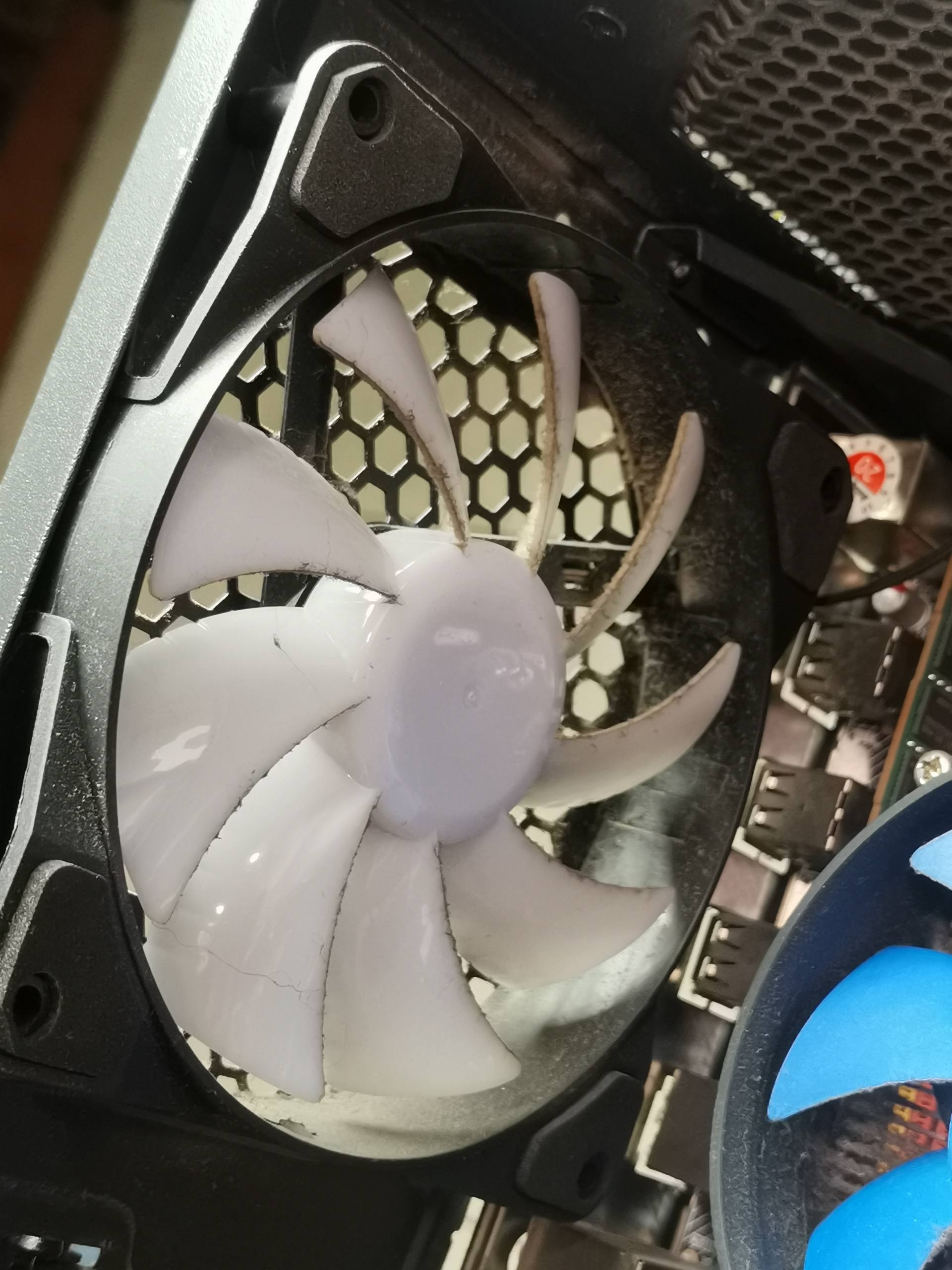 电脑小白入门买组装机,低价组装电脑内幕