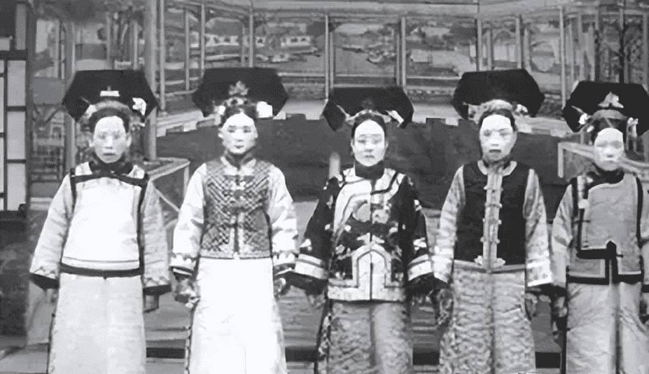 日军泯灭人性的酷刑：日军扫荡后被凌辱的妇女老人受到残酷的刑罚