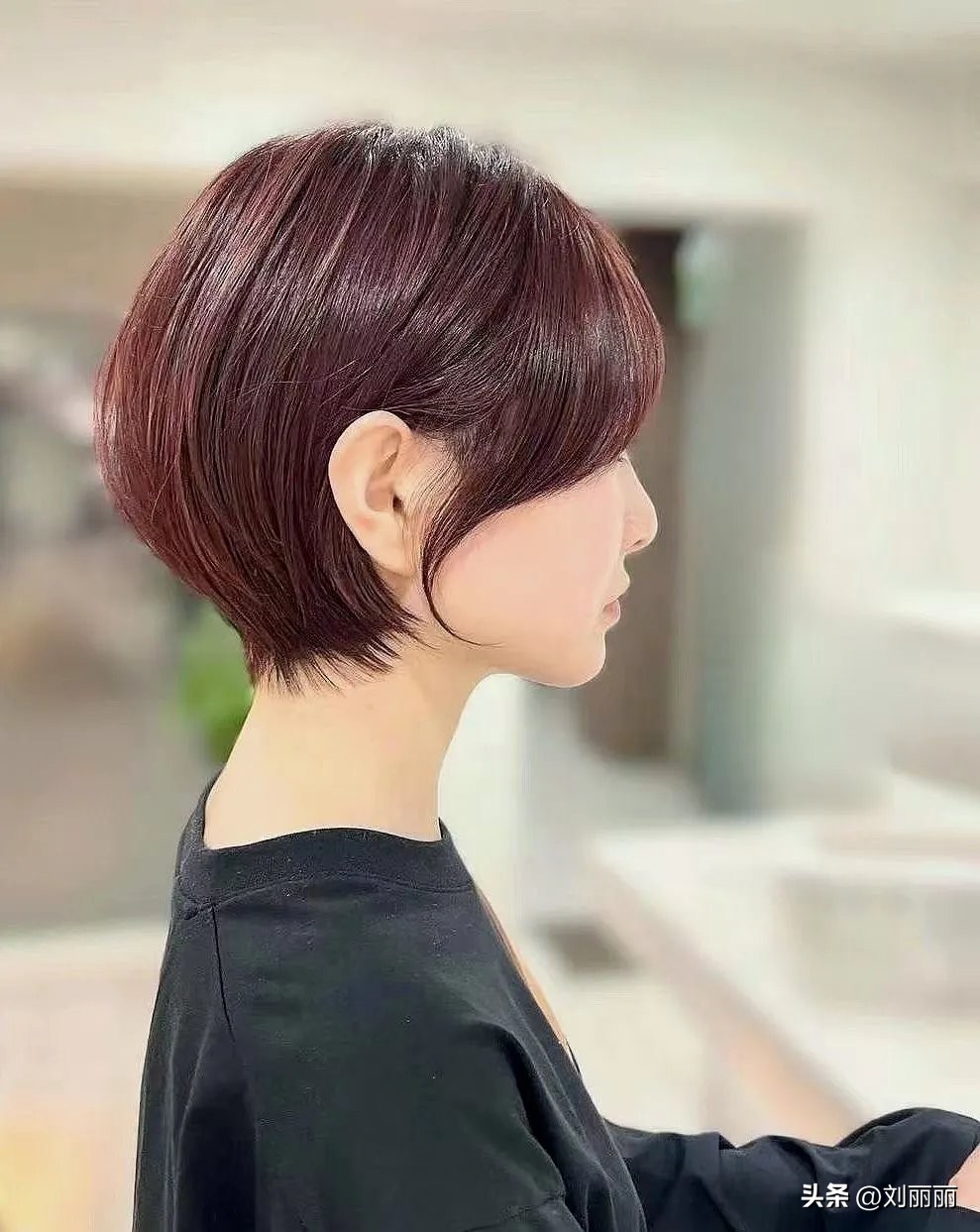 女士碎发中短发型,不用烫的女士中短发型