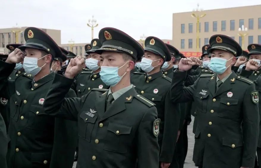 邱少云的一生视频简介,邱少云与战友的约定