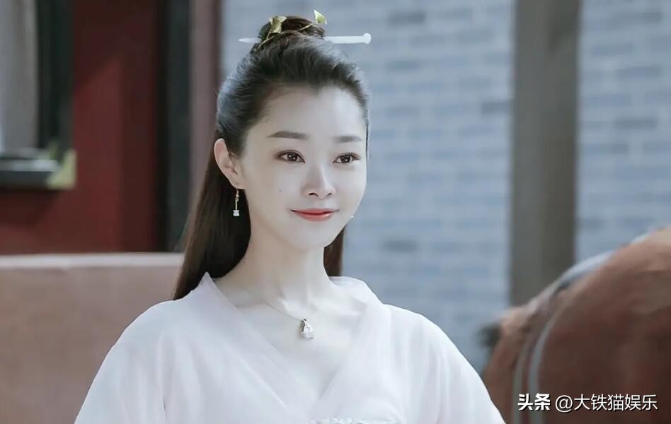 演女二抢女主风头，挑大梁却又差了点意思，这5位女星问题出在哪