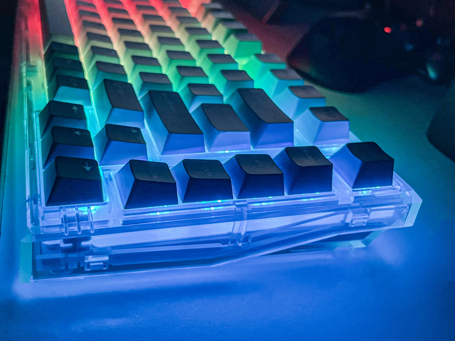 学生党键盘推荐,腹灵q75pro冰峰白开箱