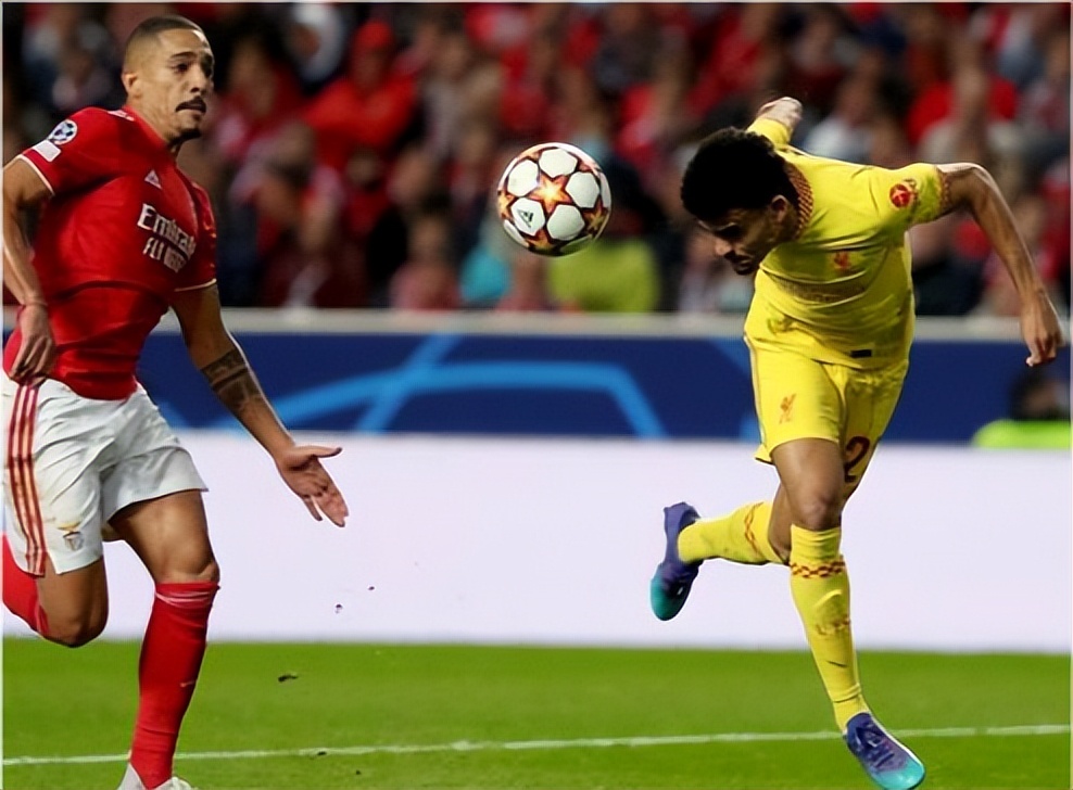 本菲卡马内,利物浦快速反击马内