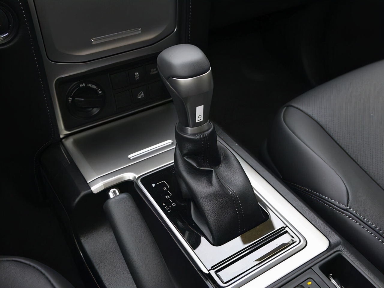 丰田普拉多跑30万公里怎么样,跑了25万公里的丰田普拉多