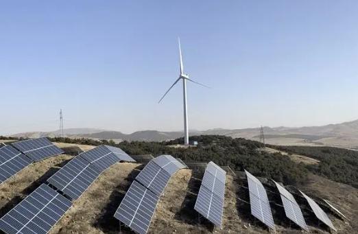 大面积拆除光伏板,拆除光伏板地区