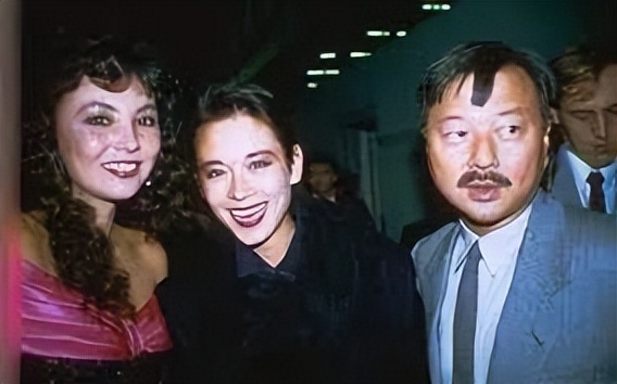 那位曾靓绝时尚圈、串起欧洲上流社会的超模为何落魄至此……