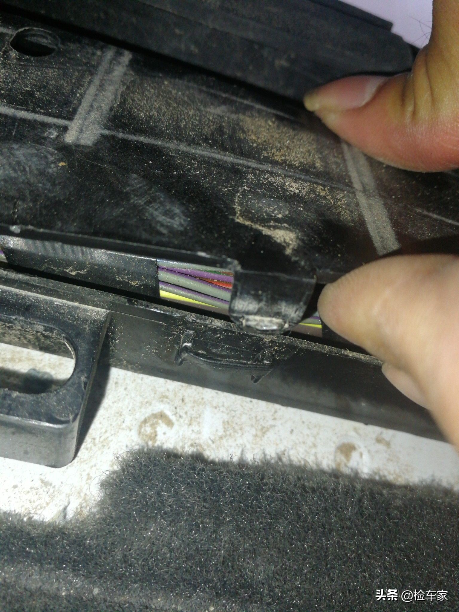 买老款福特探险者的十大忠告,不习惯中控屏买什么车