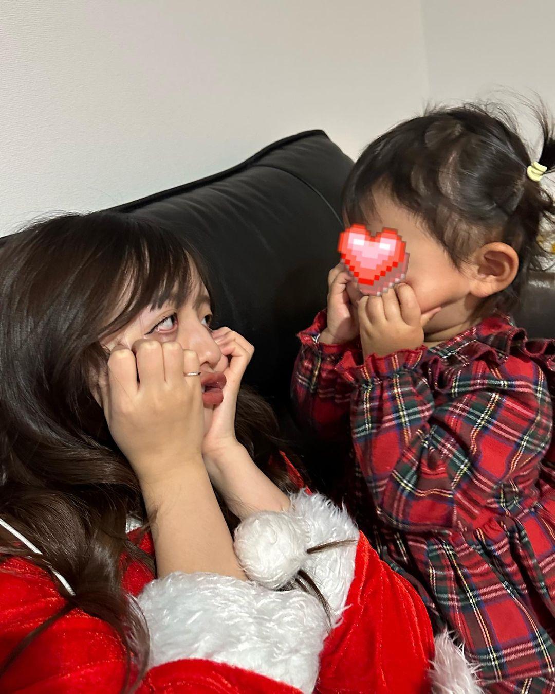 日本高颜值高中生情侣“18岁爸爸、16岁妈妈”怀孕到闪婚