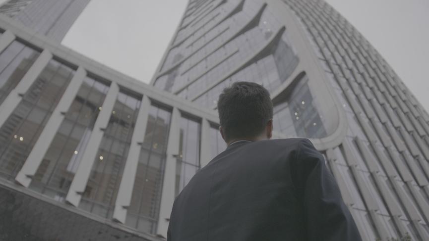 买彩票有倾家荡产的人吗,买彩票人少了