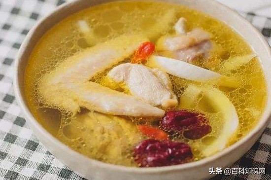 如何分离鸡汤里面的油,怎样去除鸡汤中一层厚厚的鸡油