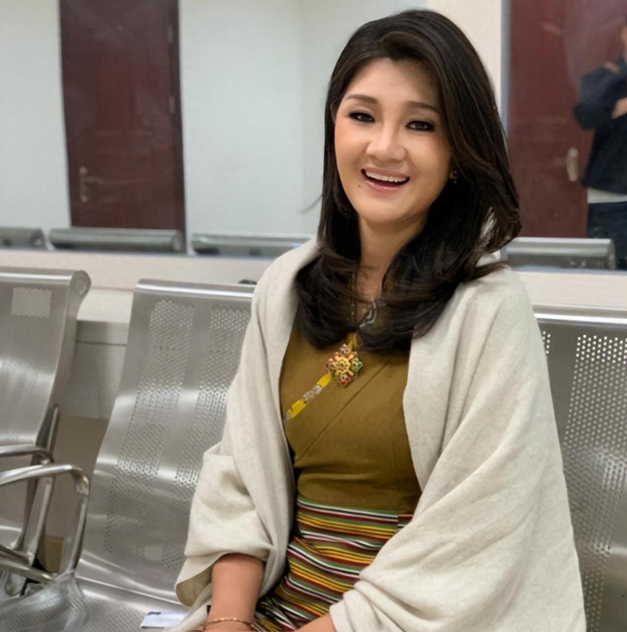 歌手降央卓玛现状,降央卓玛生了几个娃