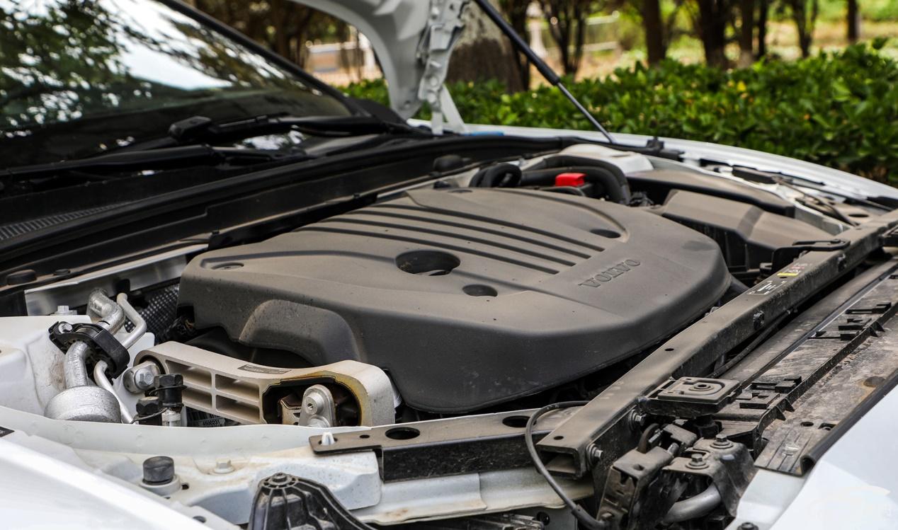 沃尔沃瓦罐车v60和v90,自驾游沃尔沃v60旅行版瓦罐