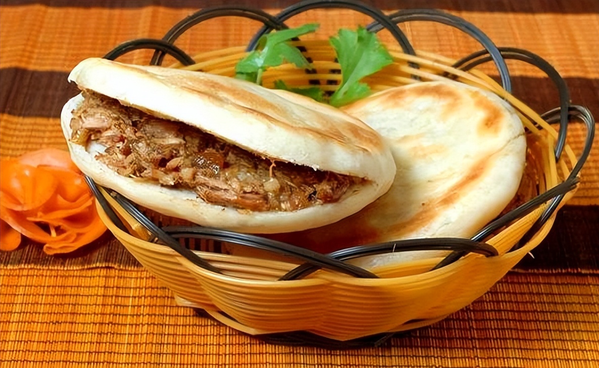 自古英雄出少年，这个城市专出美女，还被誉为“小北京”