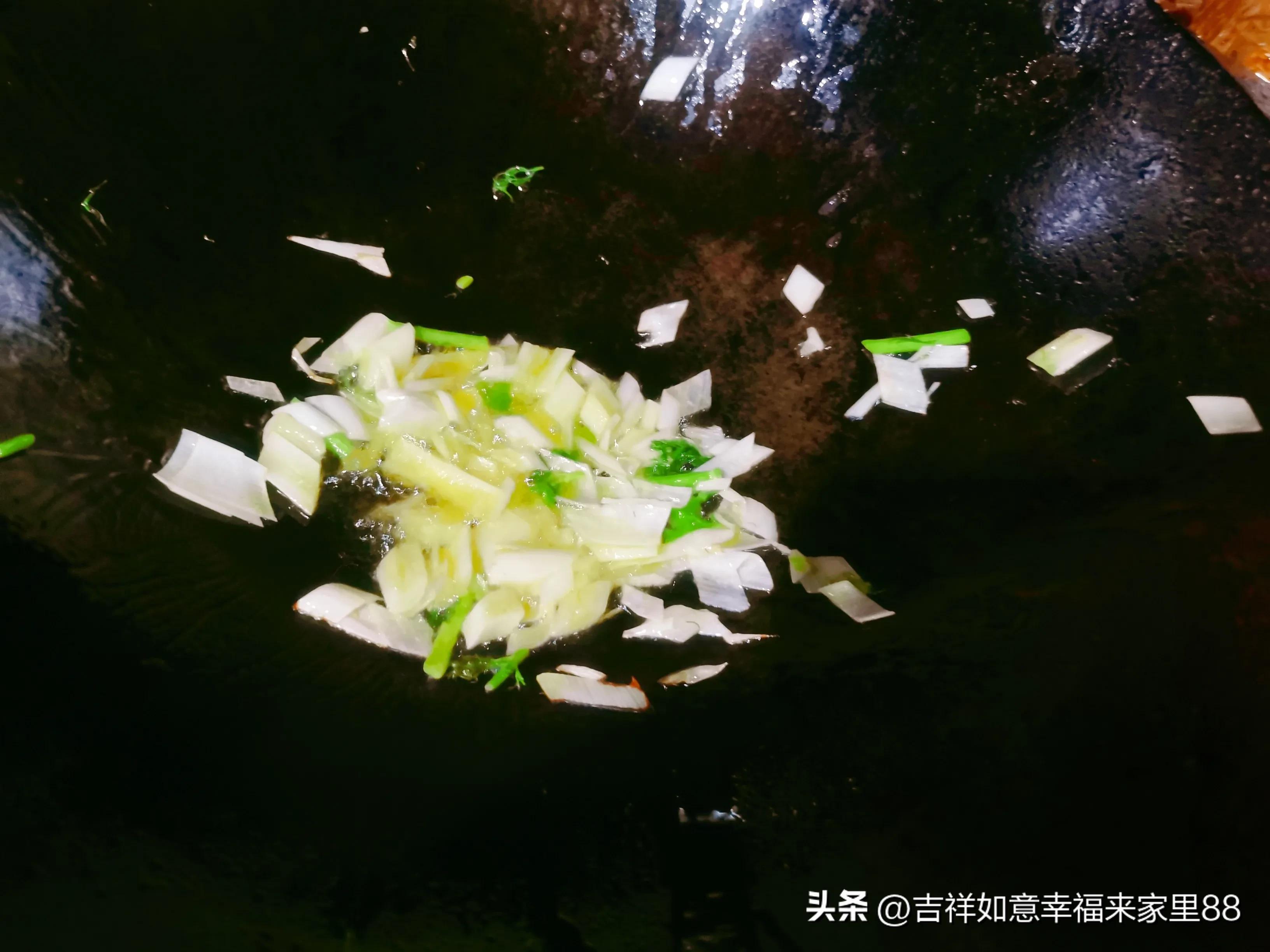 茴香炒鸡蛋简单做法,茴香炒鸡蛋做法简单好吃