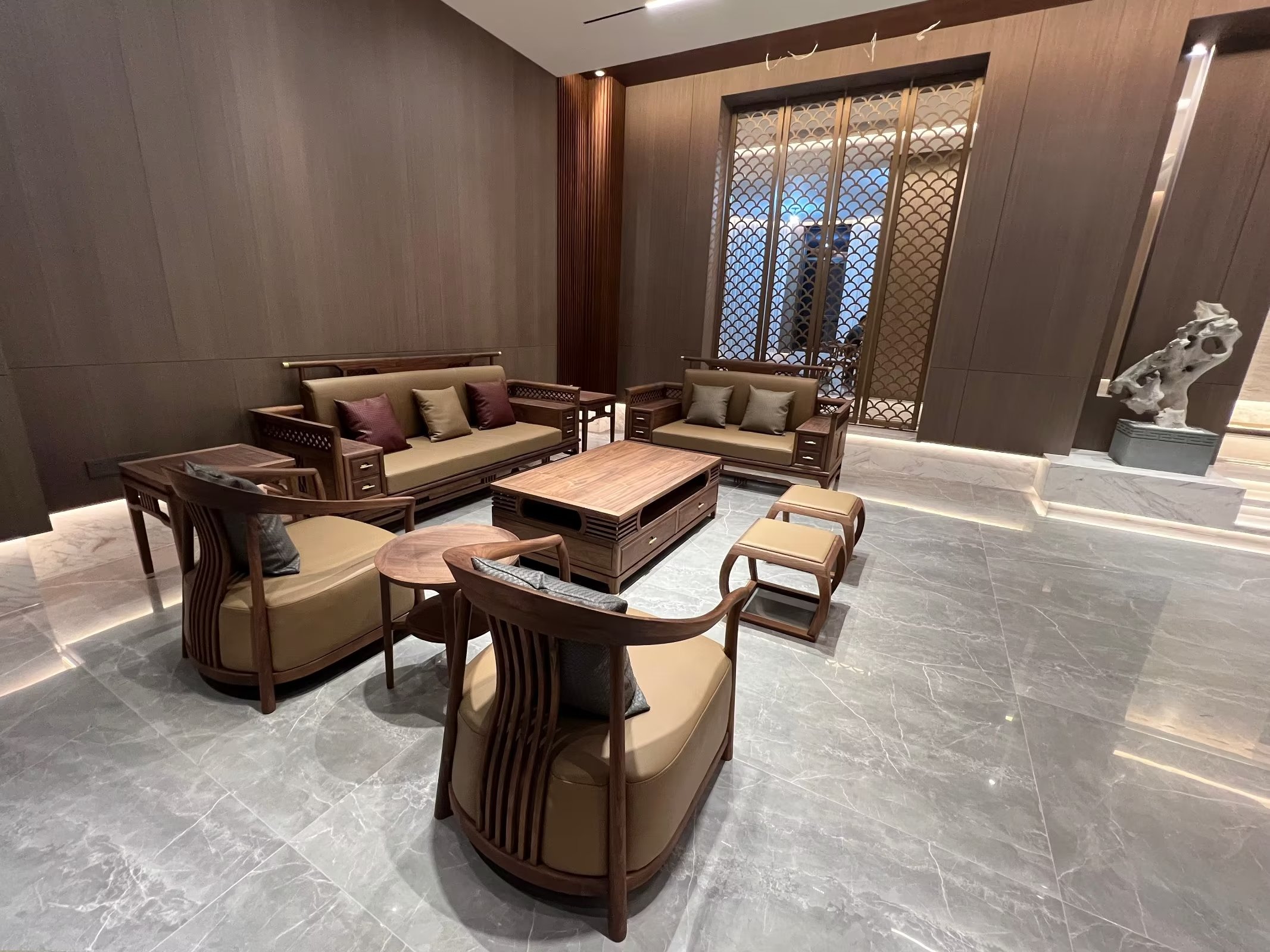 新中式黑胡桃木沙发改造翻新,迪美尔胡桃木新中式组合实木沙发