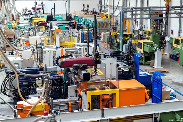 18岁小伙购买玩具枪被判无期,枪型钥匙扣案件是哪里抓的