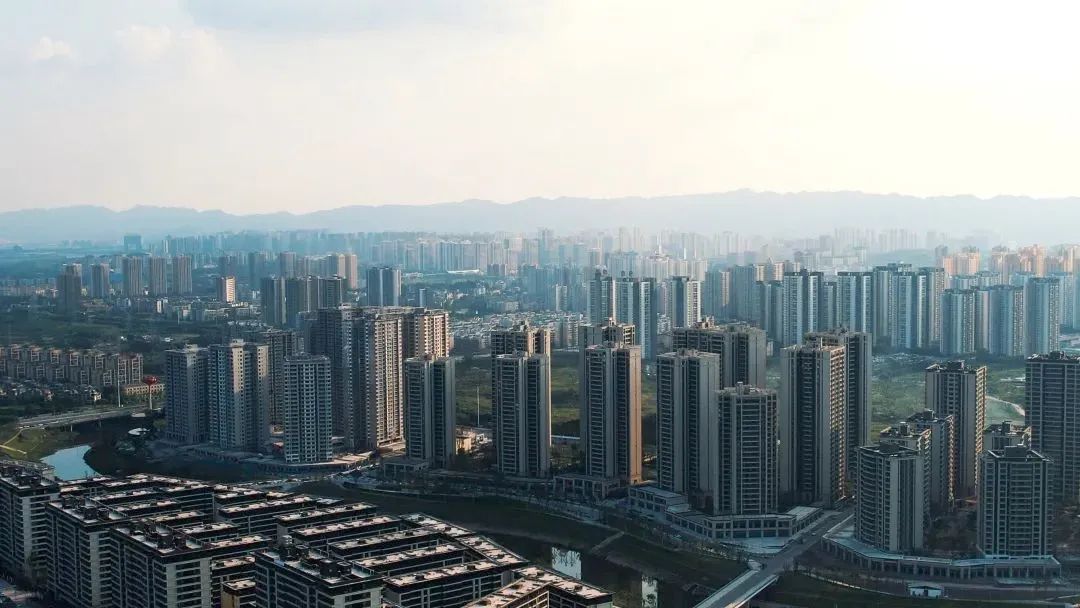 龙湖重庆高新天街 (龙湖在重庆的天街)