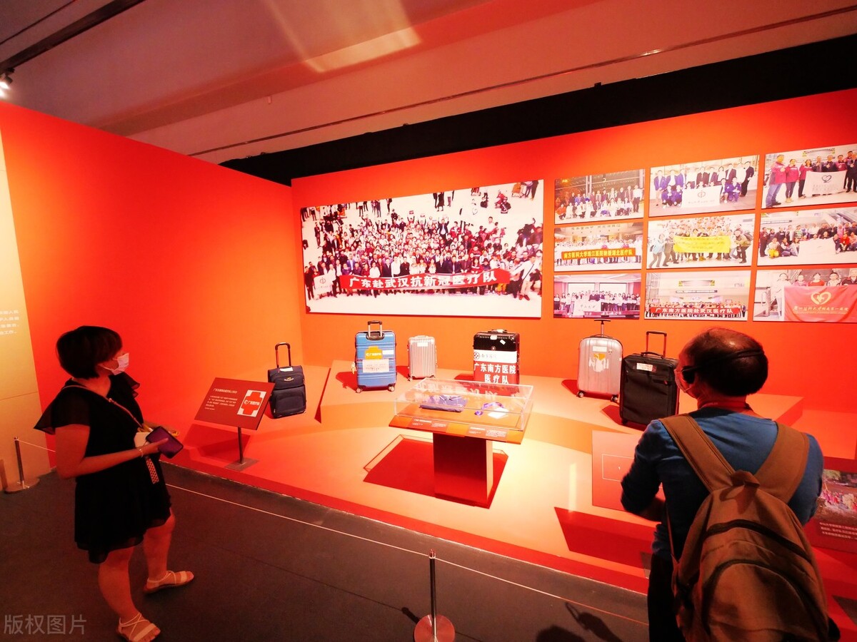 岁月静好写芳华，新年歌里话耕耘