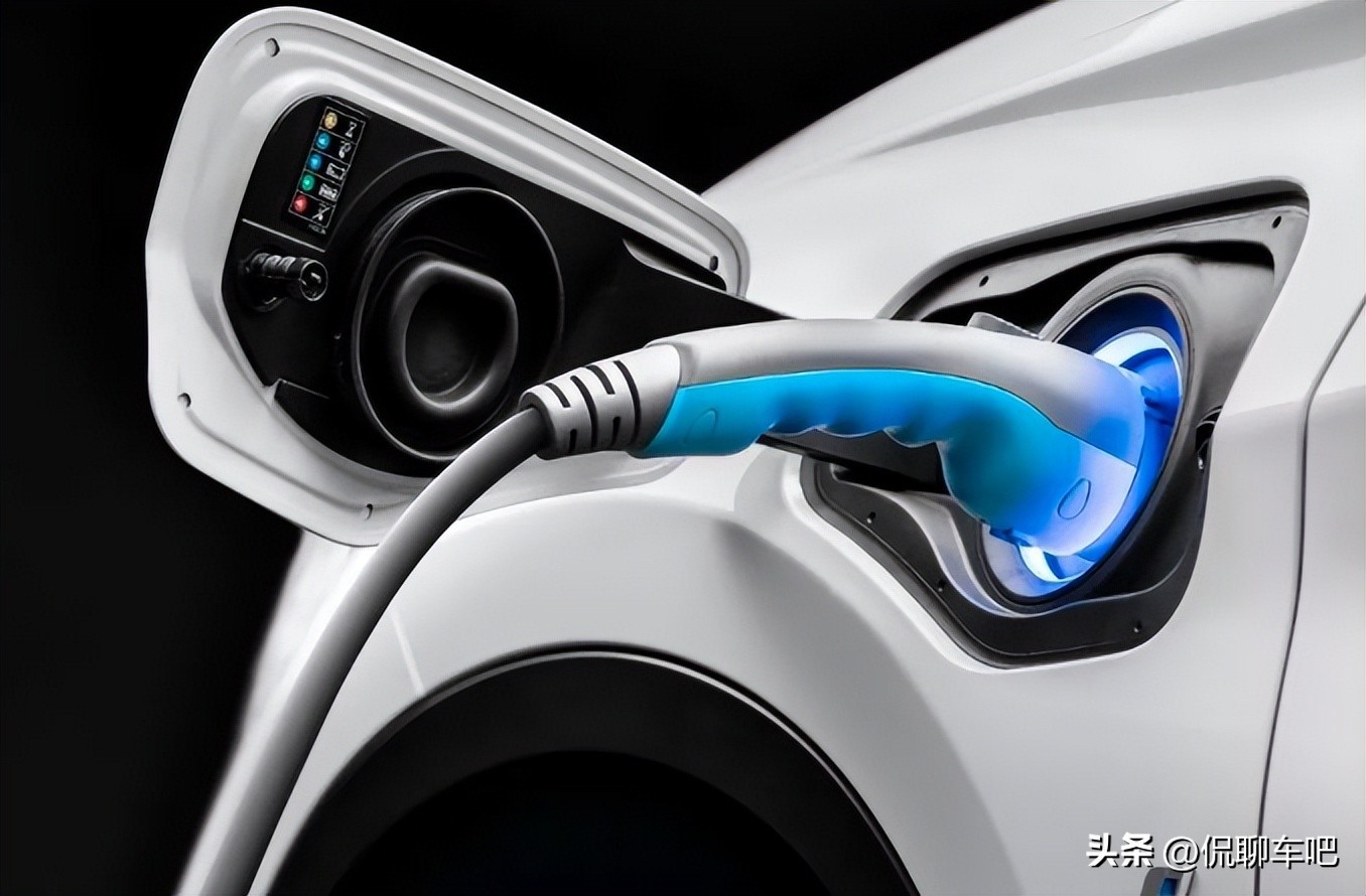 插电式混动和油电混合区别测评,插混和油混哪个更好