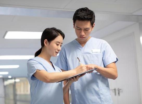 女护士处理男患者隐私部位时,会尴尬吗?告诉你实情!