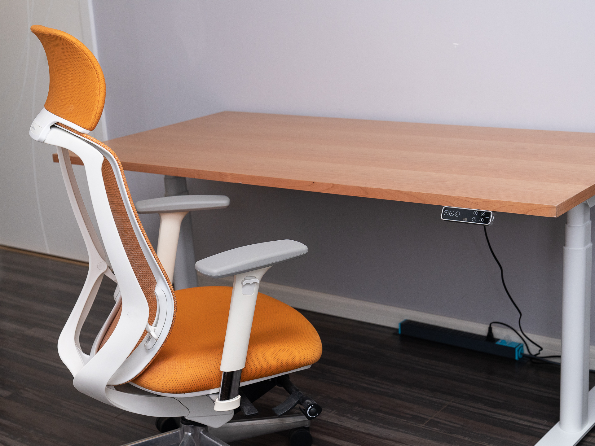 游戏桌面大改造,一个简单的游戏桌面