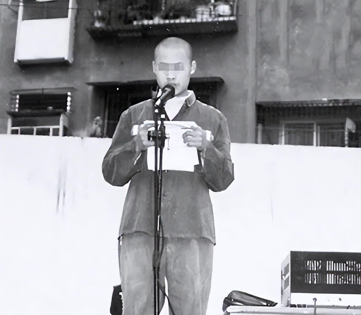 03年轰动中央的大案，19岁少年偷走高考试卷，万千考生因此落榜