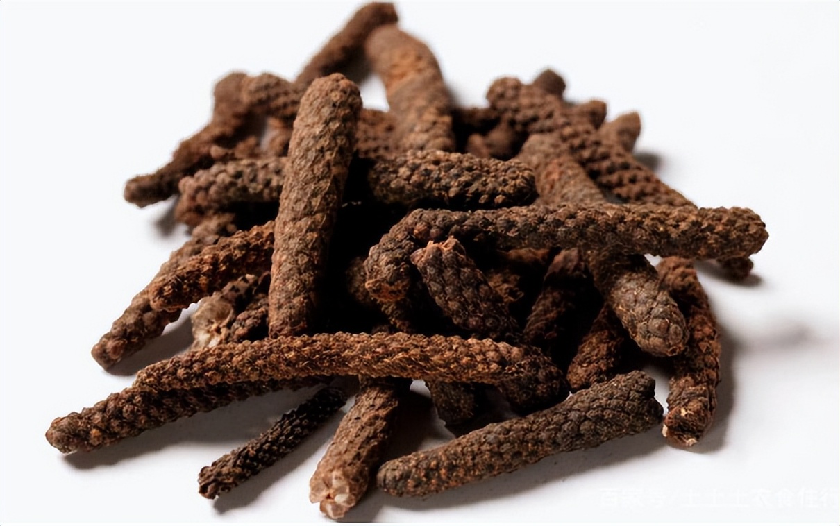 胃疼胃胀吃什么中药材最好,经常胃疼呕吐消化不良吃什么中药