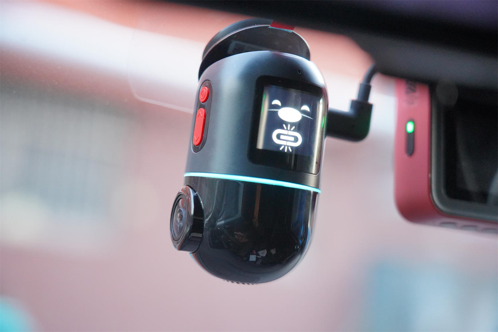 支持1080p的全景360度行车记录仪,360度全景影像记录仪好用吗