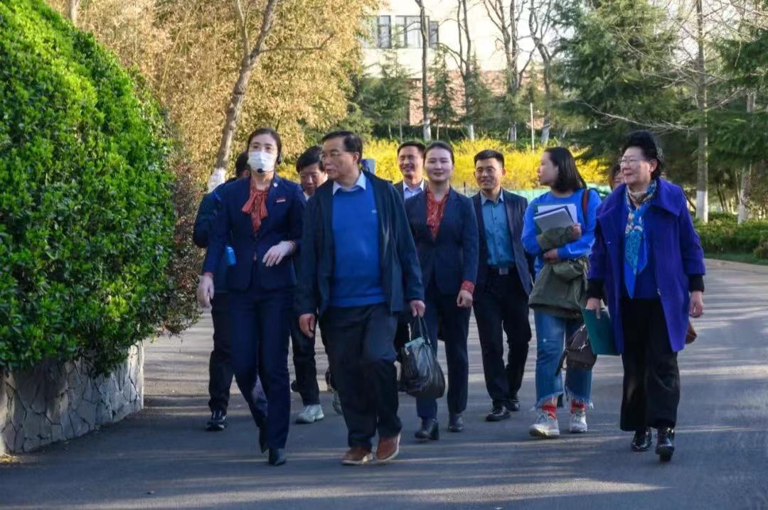 威海中国国际旅行社,百家旅行社考察沂蒙