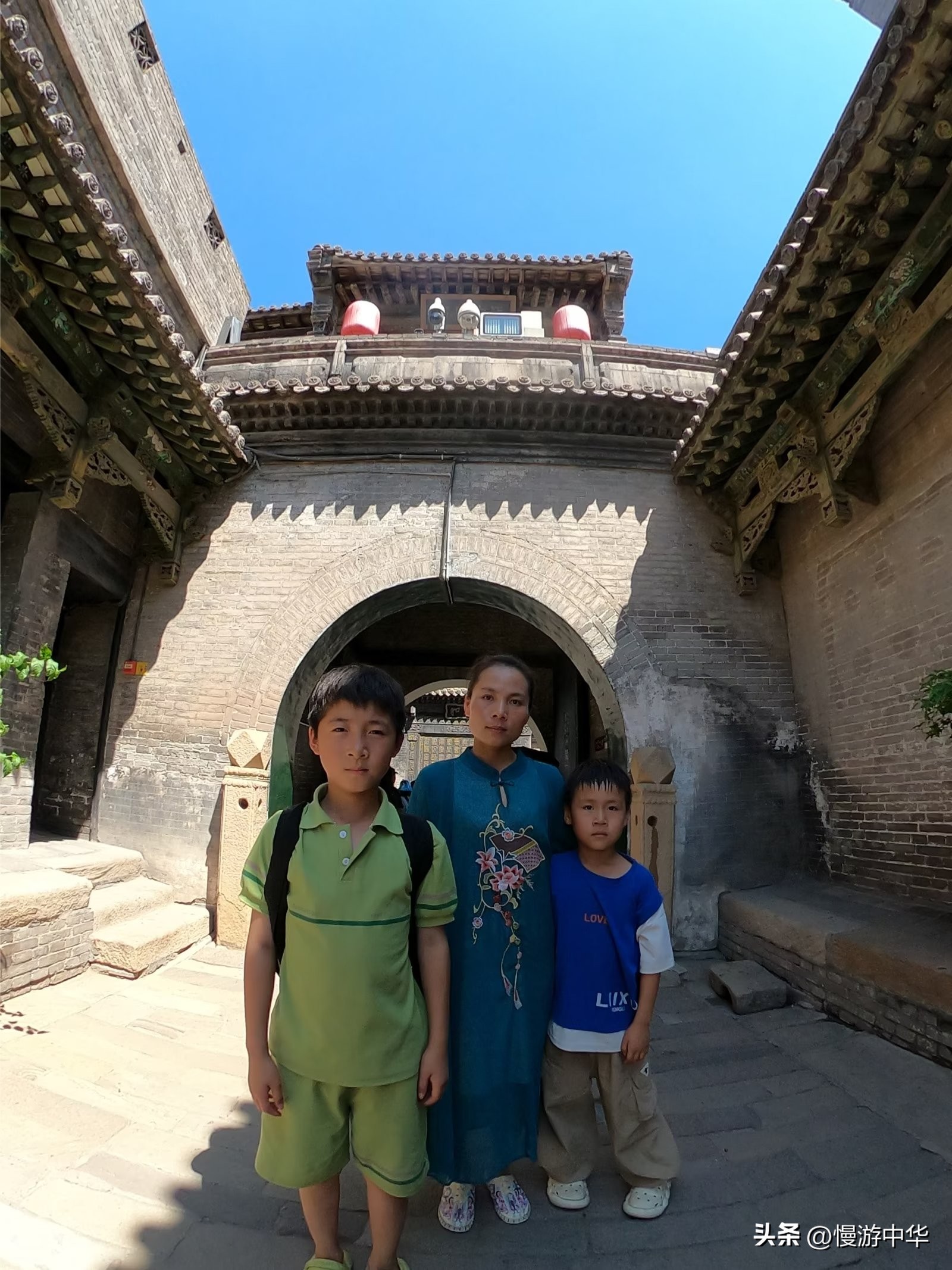 山西乔家大院的真实生活,探访山西民居乔家大院的历史