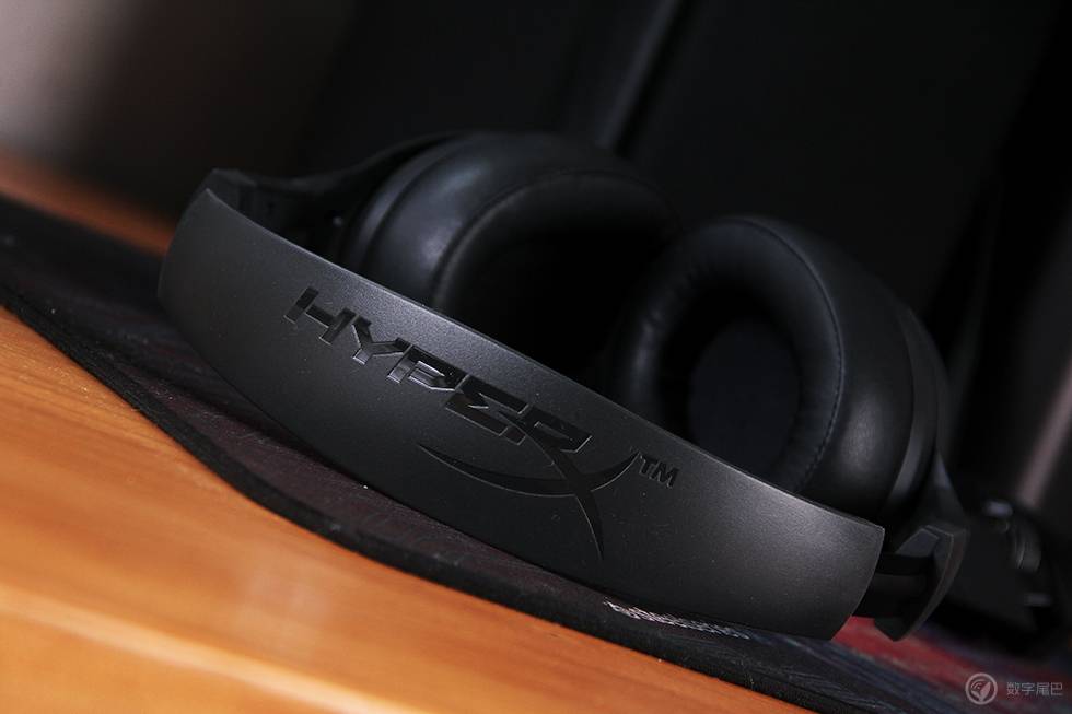 推荐几款高逼格电脑桌面,实用科技感很强的电脑桌面