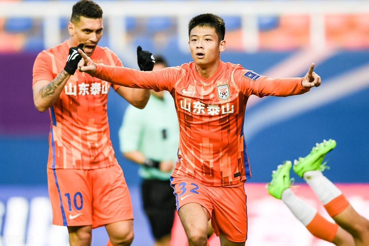 中超山东泰山2-1武汉三镇,武汉三镇胜山东泰山夺冠