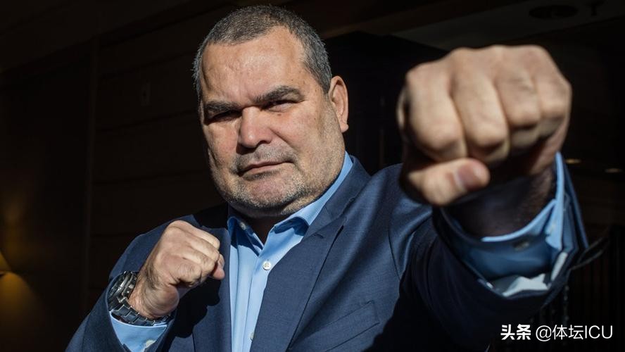 守门员评价卡洛斯任意球,卡洛斯逆天任意球守门员