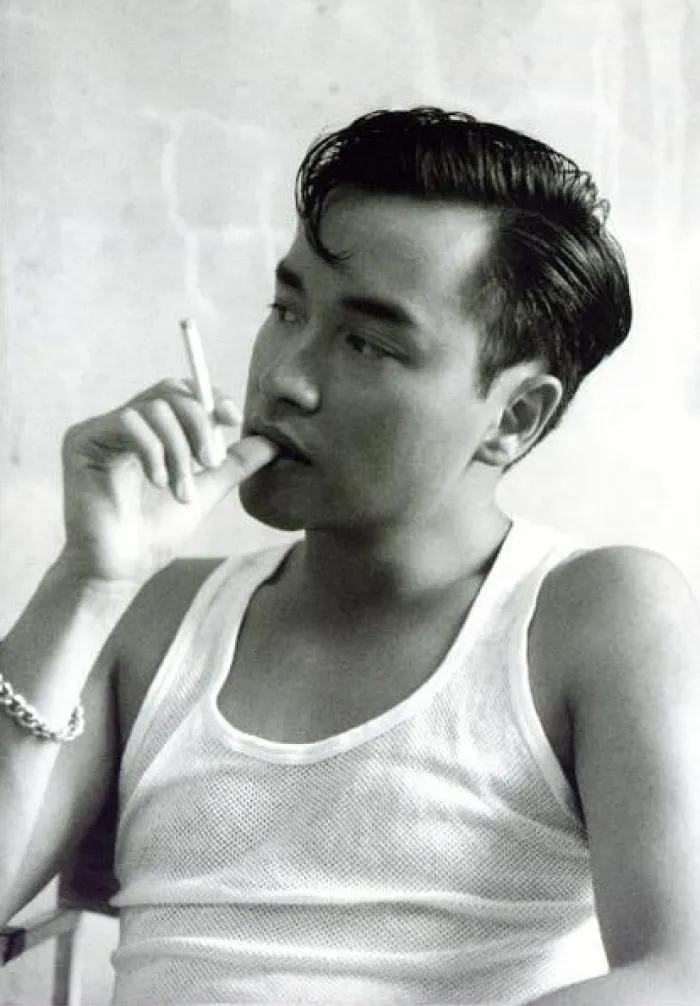 为什么只有张国荣被叫做天皇巨星,张国荣陨落的传奇人生