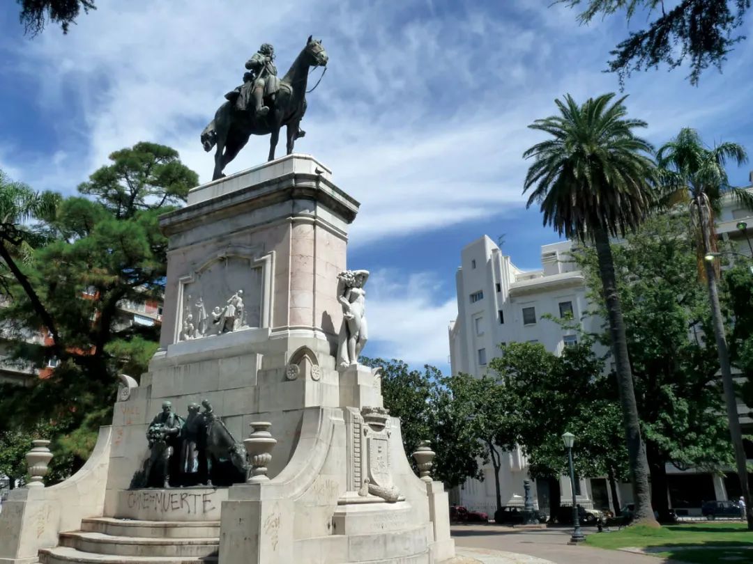 蒙得维的亚英文,蒙得维的亚埃斯特角城