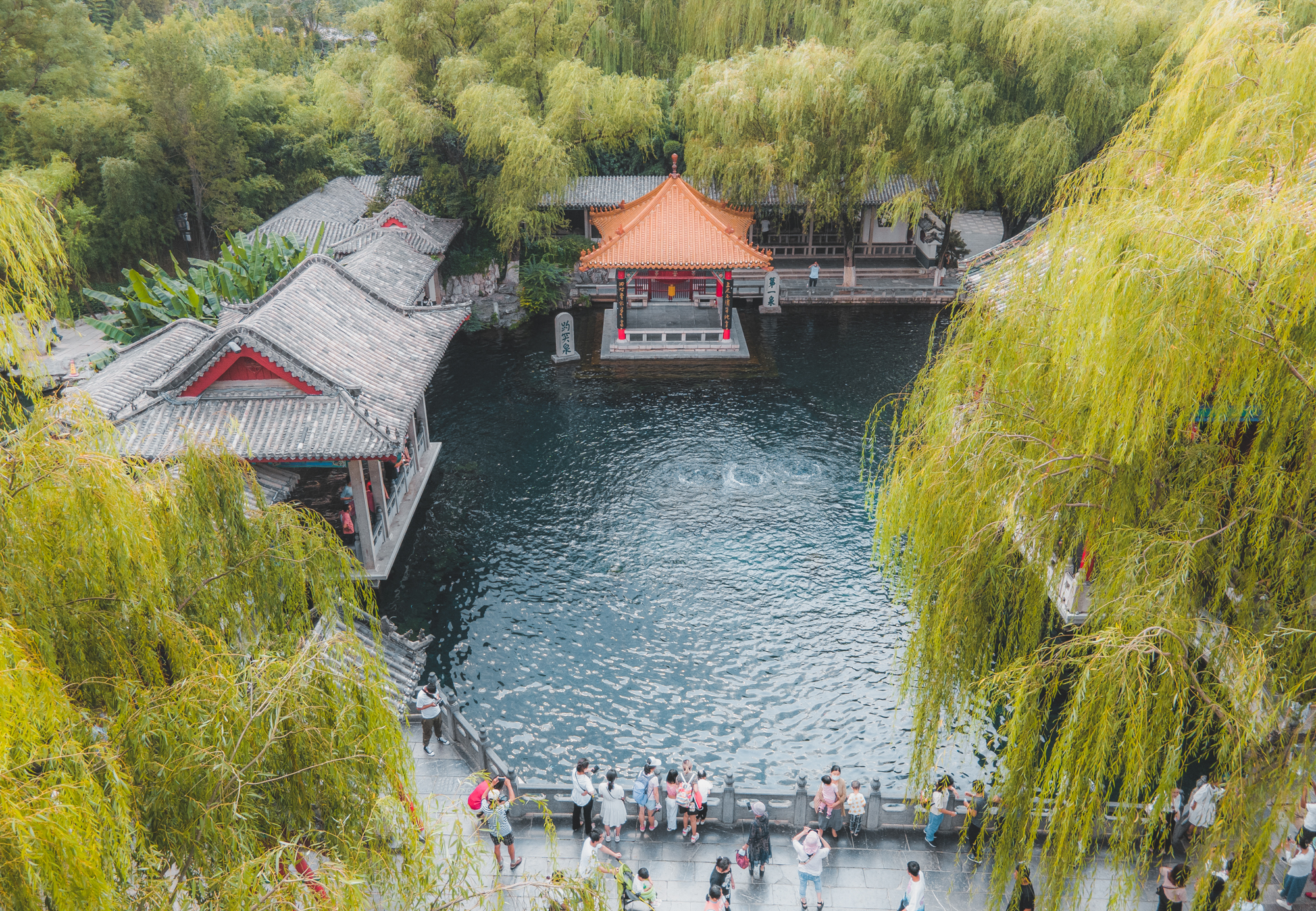 天下第一泉趵突泉课文,天下第一泉再现趵突腾空胜景