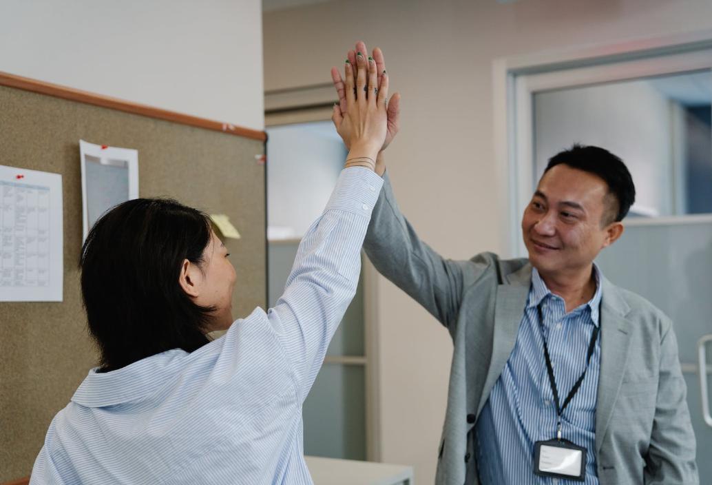 当下社会如何坚定理想信念,年轻人该树立什么样的理想和信念