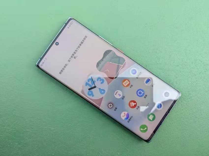 12+256GB旗舰仅3999元，骁龙8Gen1+80W+5000毫安，同价位天花板