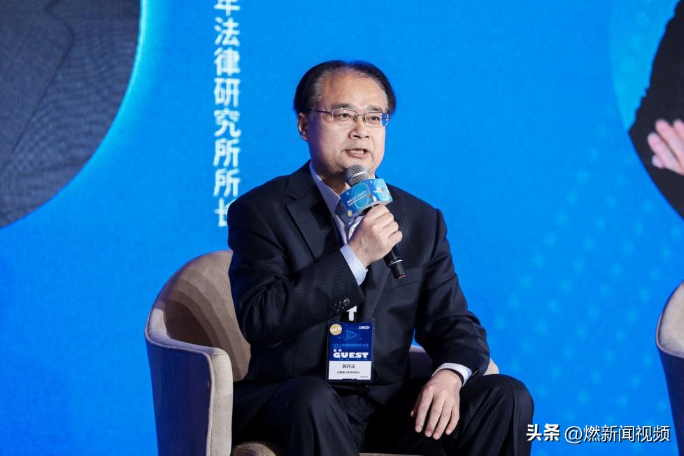 如何防范青少年网络沉迷？AI赋能教育、留守儿童话题引热议……