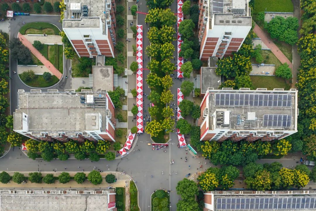 武汉纺织大学外经贸学院22级迎新,武汉纺织大学外经贸学院23届新生