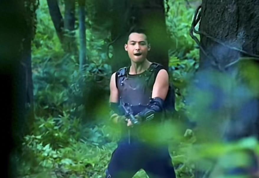 胸罩*点露**,花式泳衣,这些辣眼睛的操作,导演肚子里没一点墨水吗