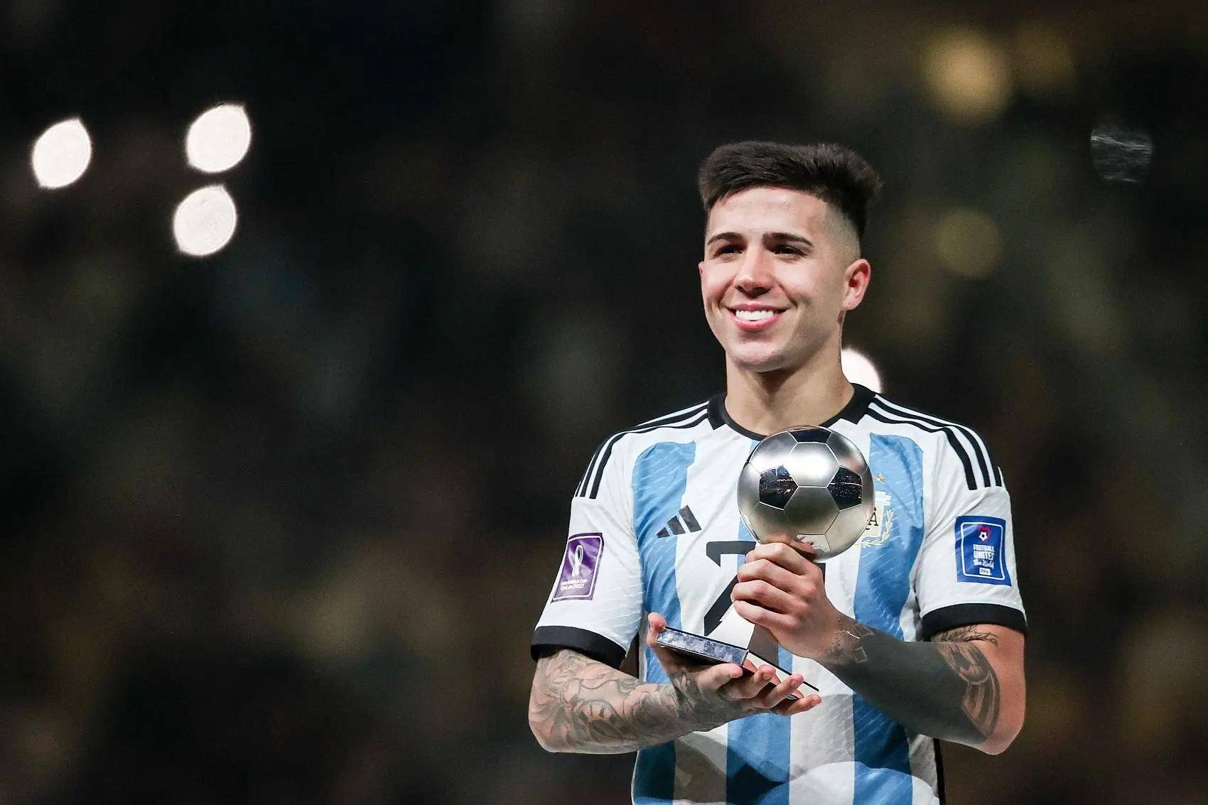 足坛20岁以下后腰,当今足坛十大后腰排名表