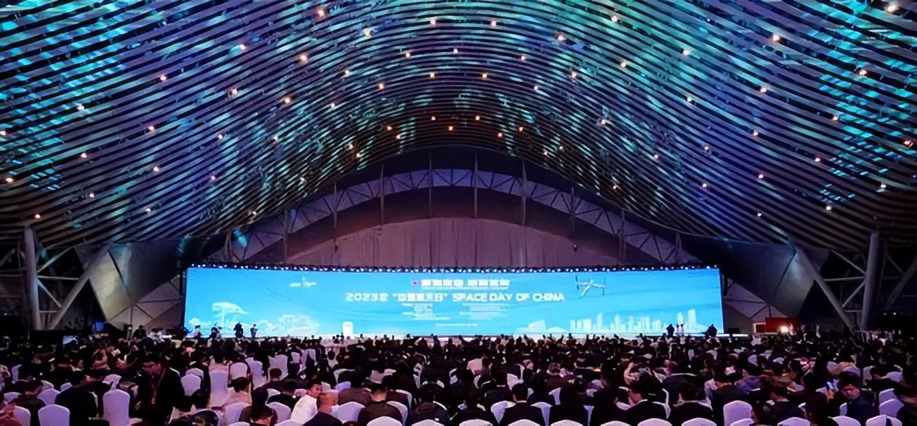 仰望星空的水晶,仰望蚌埠