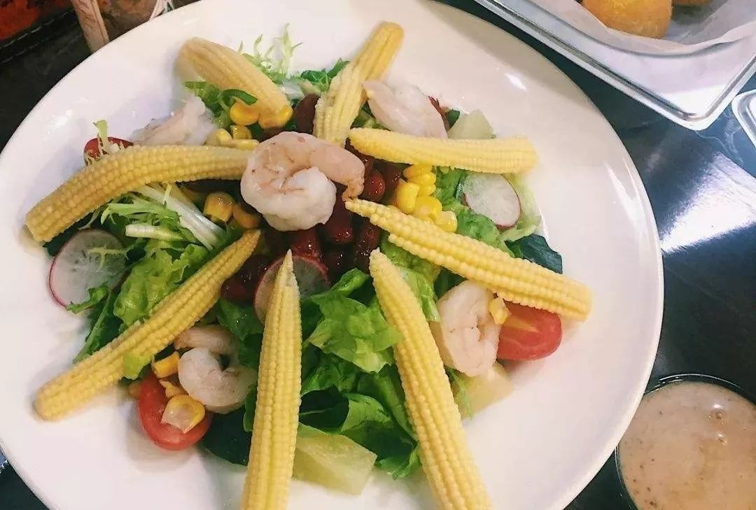 高档蔬菜“玉米仔”25元一斤,搭乘电商走俏市场,城里人争先抢购